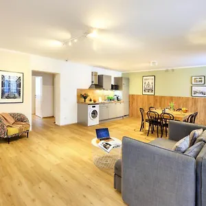 Jimmy's Dandelion Hotel de apartamente